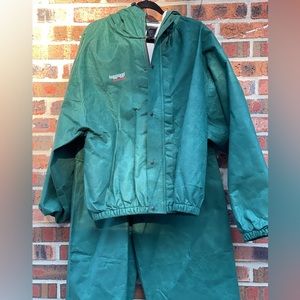 Frogg Toggs Outerwear ultra light rain suit for men. Size